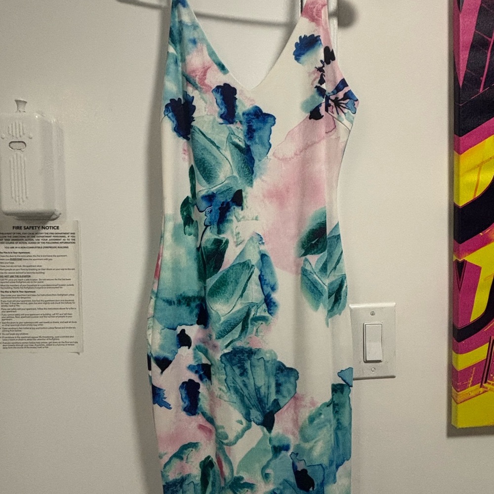 L'ATISTE Blue and Pink Floral Midi Dress